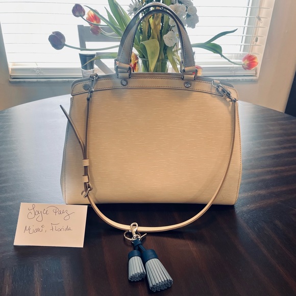 Louis Vuitton 💯 Brea MM Ivory Pre Loved with Dust Bag - Picture 1 of 15